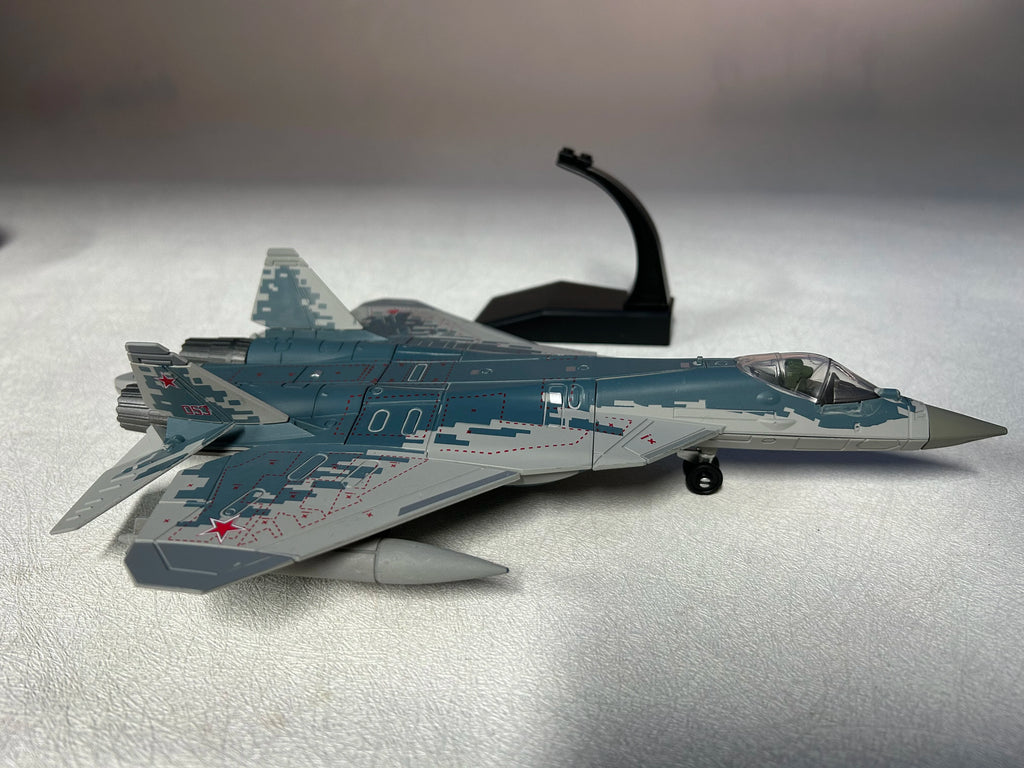 1/72 Scale Russian Sukhoi SU-57 Fighter Jet Model - Diecast Metal and ABS Military Simulation Gift